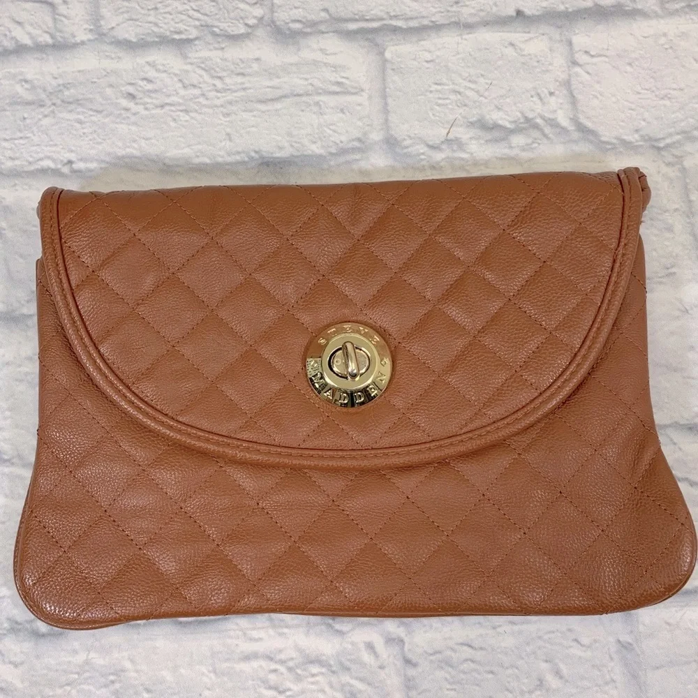 Steve Madden Large Clutch Turnkey Brown Gold Pockets